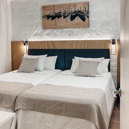Sapphire Riviera Apartment