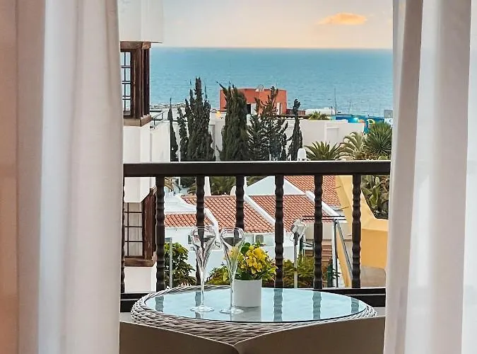 Sapphire Riviera アパート アデヘ